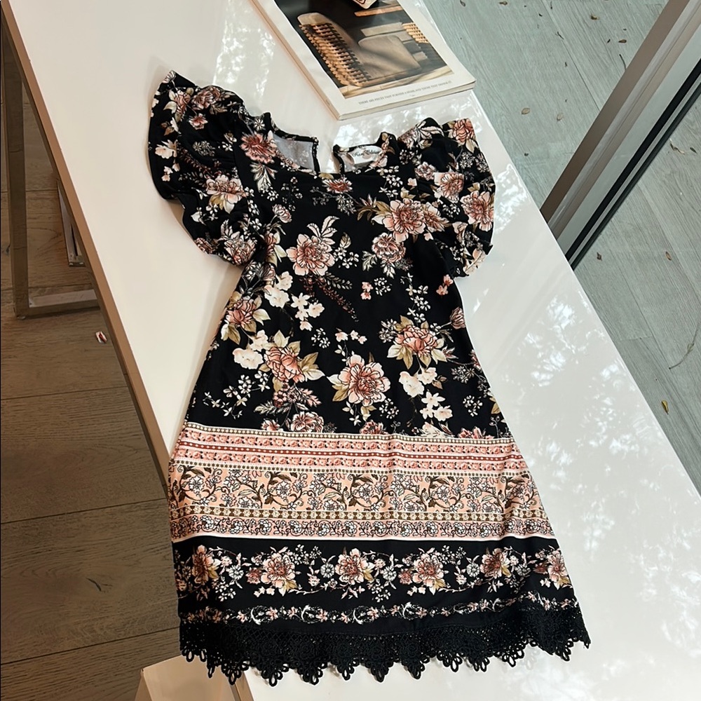 Rare Editions Black and Pink Puff Sleeve A-line Dress